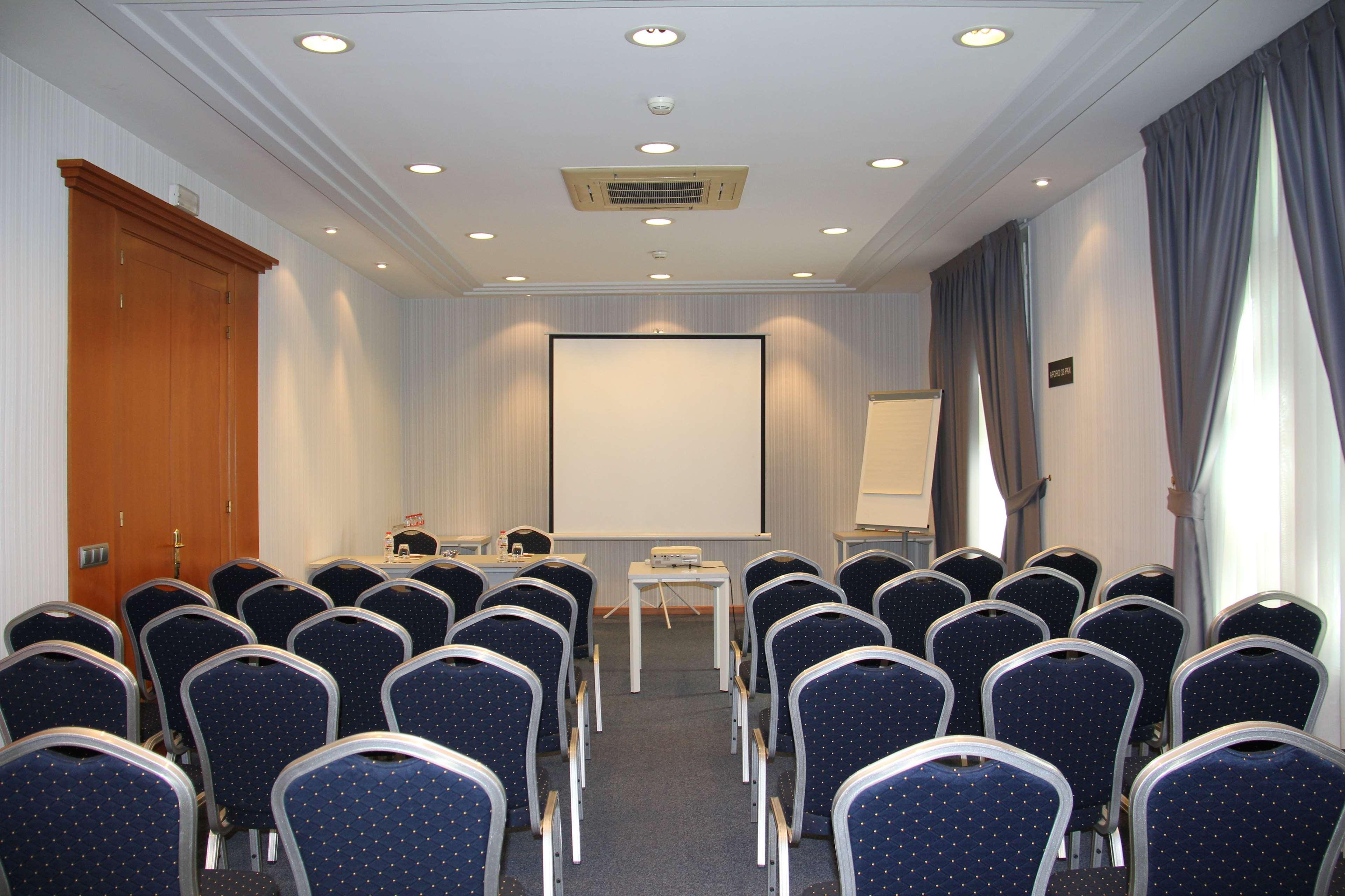 Western Premier Dante Hotel