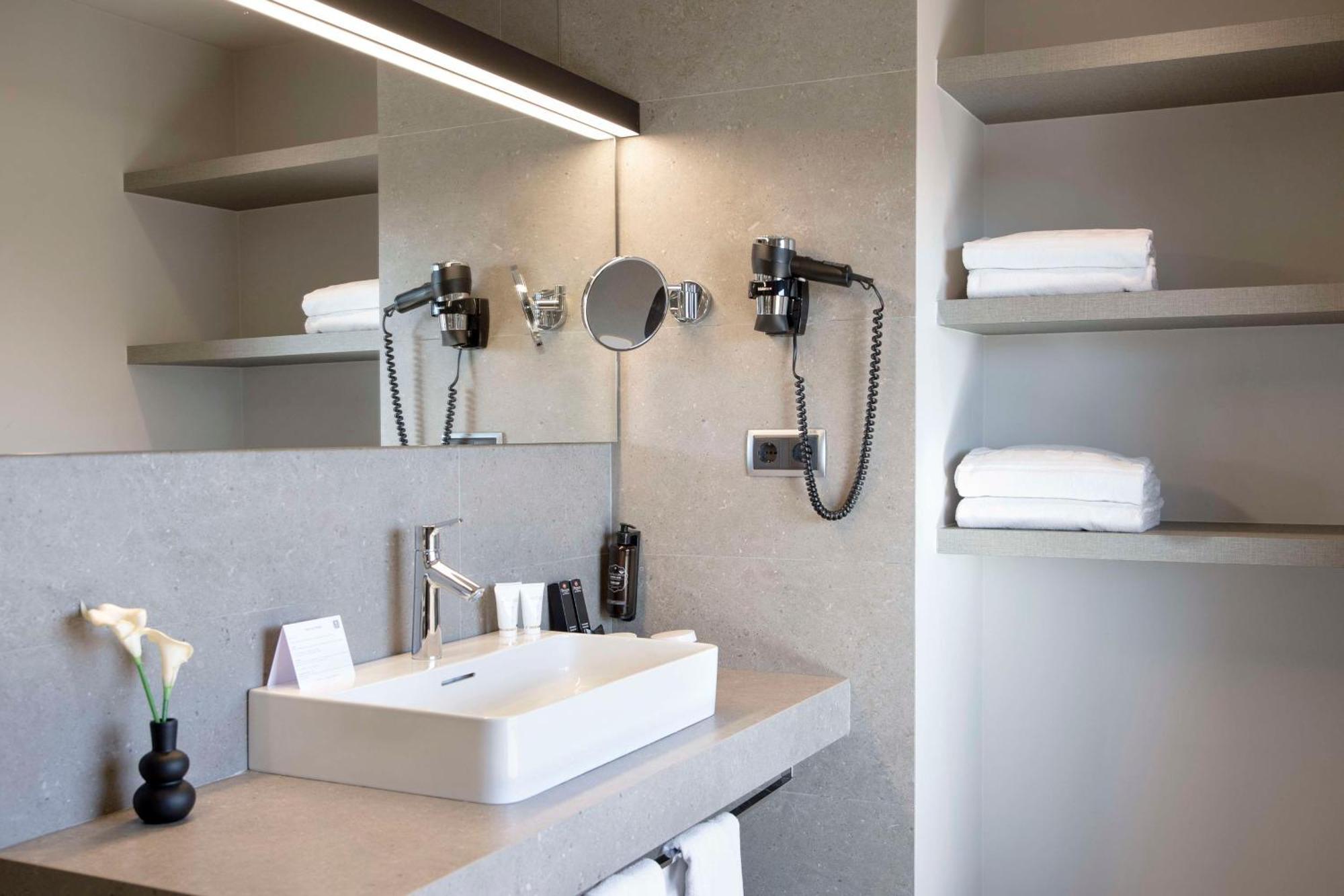 Hotel Western Premier Dante 4*